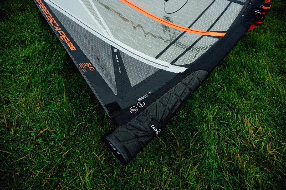 Full-Opening Mast Pad