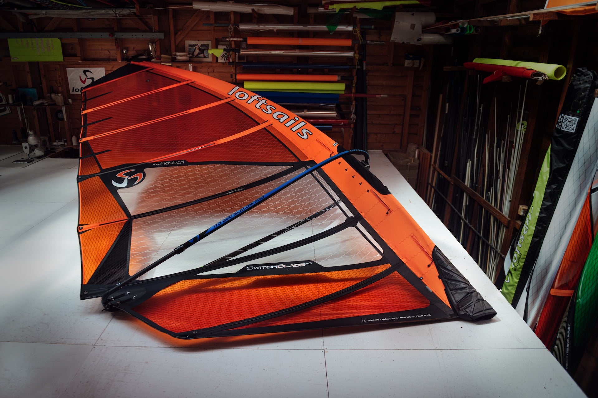 Switchblade 7.0 Orange 2023