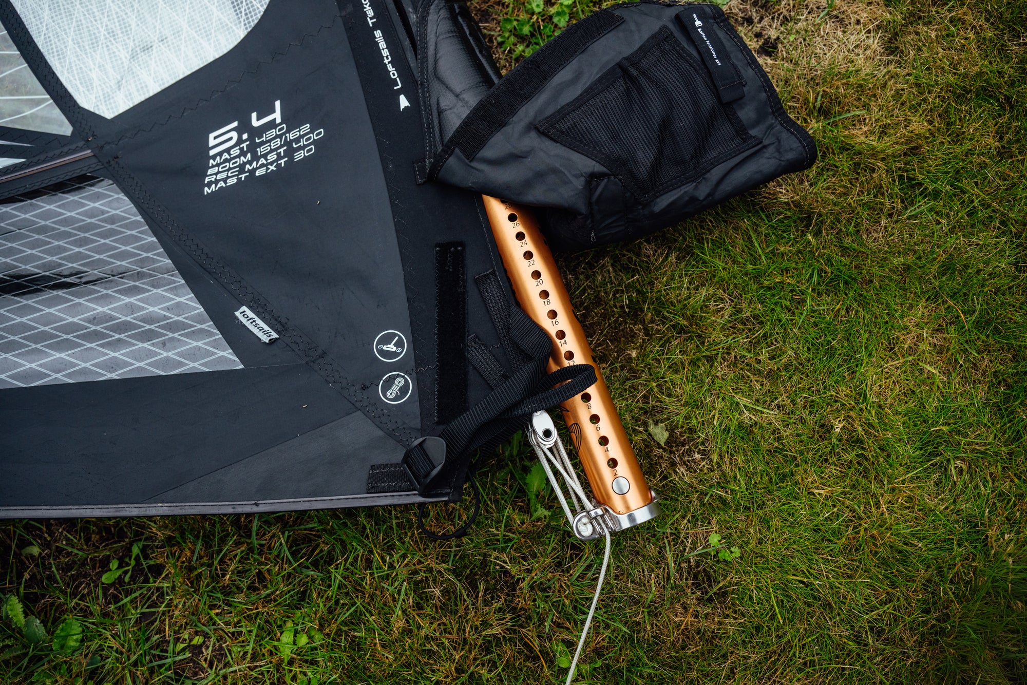 Full-Opening Mast Pad