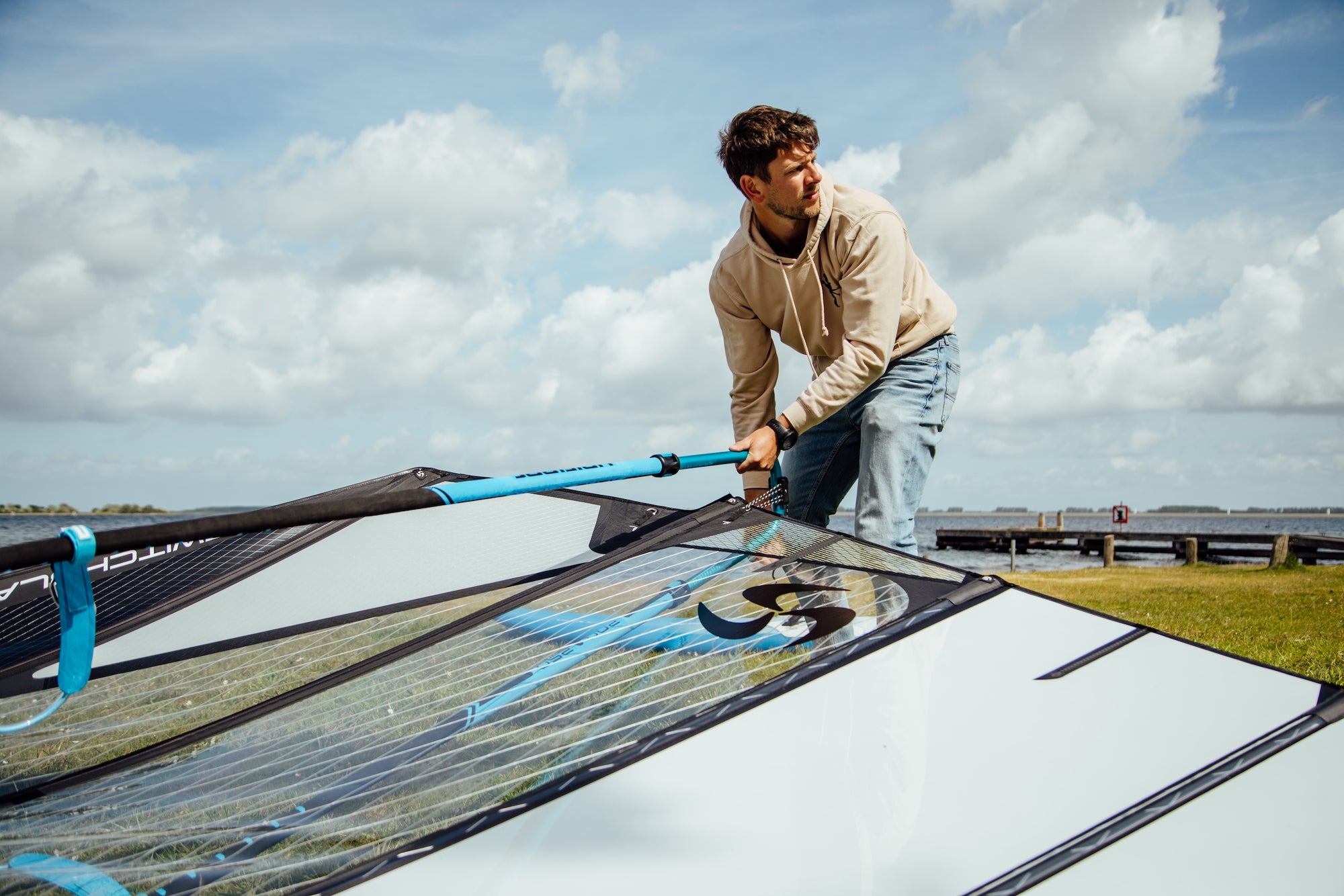 Dual Clew Eyelets for Tuning